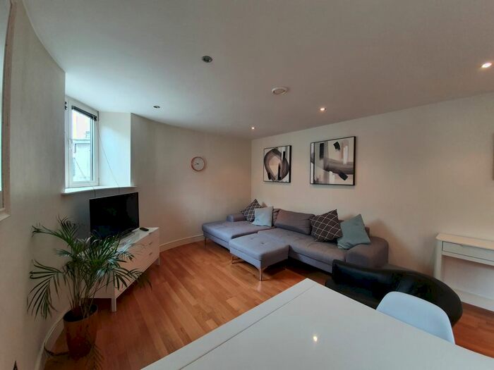 2 Bedroom Flat To Rent In Bedford Chambers, Bedford Street, Leeds, LS1