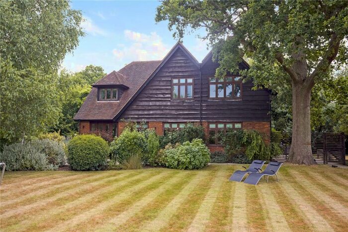 4 Bedroom Detached House For Sale In Coopers Hill Road, South Nutfield, Redhill, RH1