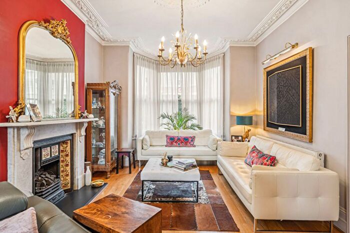 5 Bedroom Semi-detached House For Sale In Springfield Road, Wimbledon London, SW19