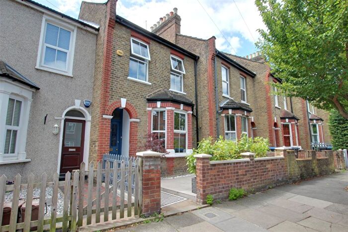 4 Bedroom Property To Rent In Seaford Road, Enfield, EN1