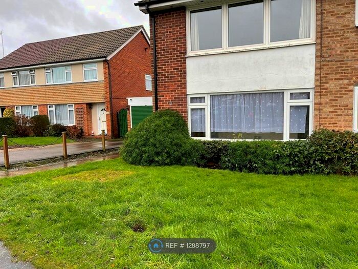 2 Bedroom Maisonette To Rent In Broomhill, Cookham, Maidenhead SL6