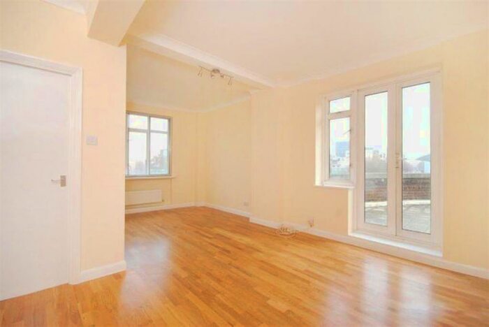Apartment To Rent In Euston Road, Warren Street, NW1