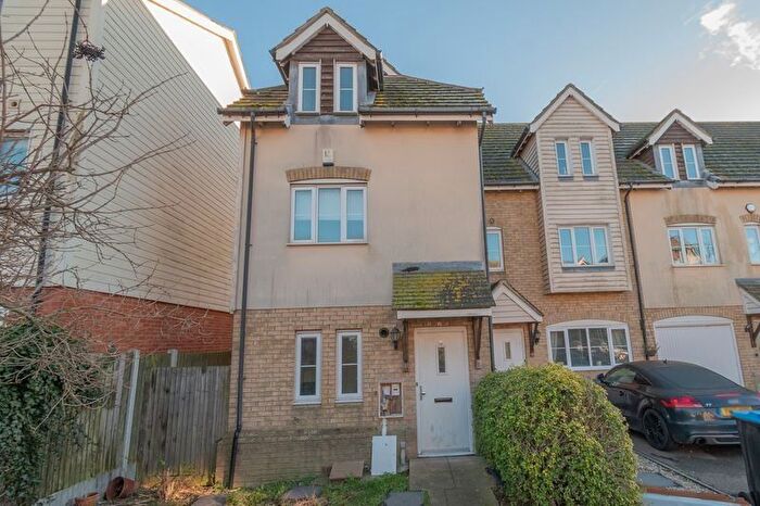3 Bedroom End Of Terrace House To Rent In Saddlers Mews, Ramsgate, Kent, CT12