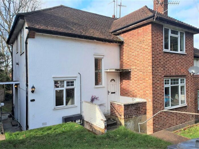 2 Bedroom Flat To Rent In Haydon Close, London, NW9