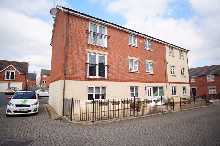 2 Bedroom Flat For Sale In Boughton Way, Gloucester, GL4