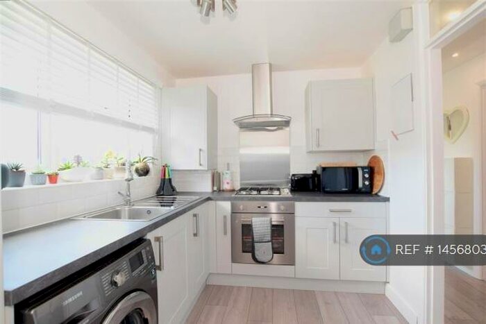 2 Bedroom Flat To Rent In Hawkhurst Road, Coldean - Brighton, BN1