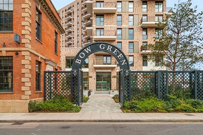 1 Bedroom Apartment To Rent In Bow View, Maple Mews, London, E3