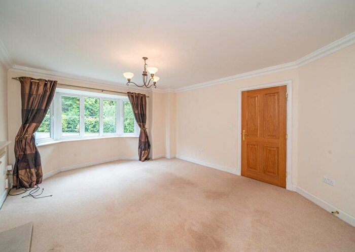 5 Bedroom Detached House To Rent In Leys Close, Pedmore, DY9