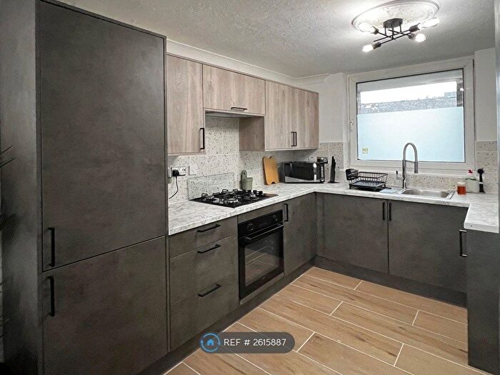 1 Bedroom Flat To Rent In Hanbury Street, London, E1