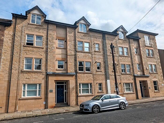 2 Bedroom Flat To Rent In Regency Court, Queen Street, LA1