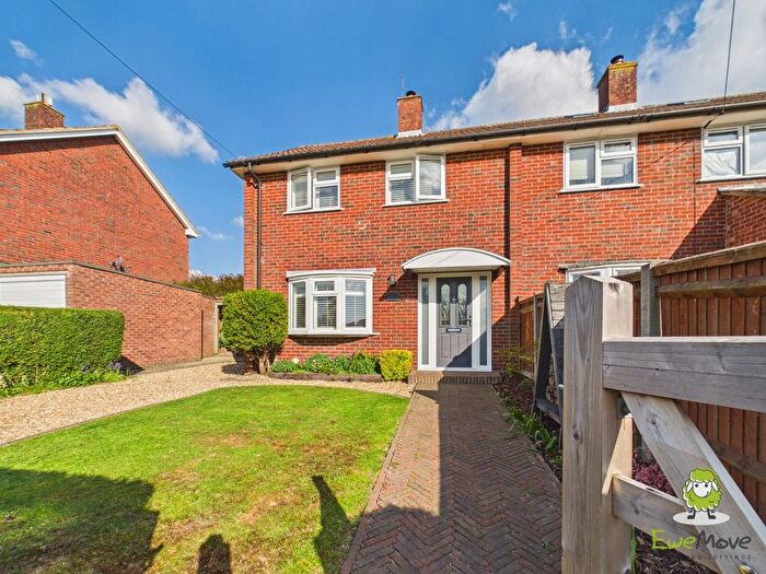 2 Bedroom End Of Terrace House For Sale In St. Andrews Road, Basingstoke, Hampshire, RG22