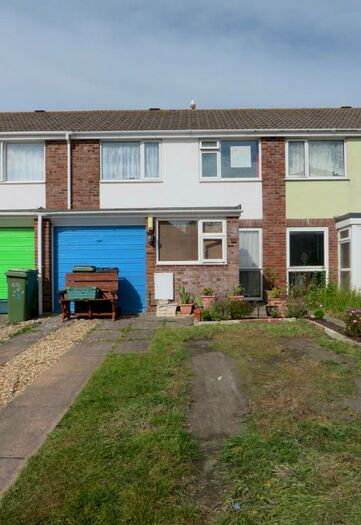3 Bedroom House To Rent In Milton Close, Weymouth, DT4