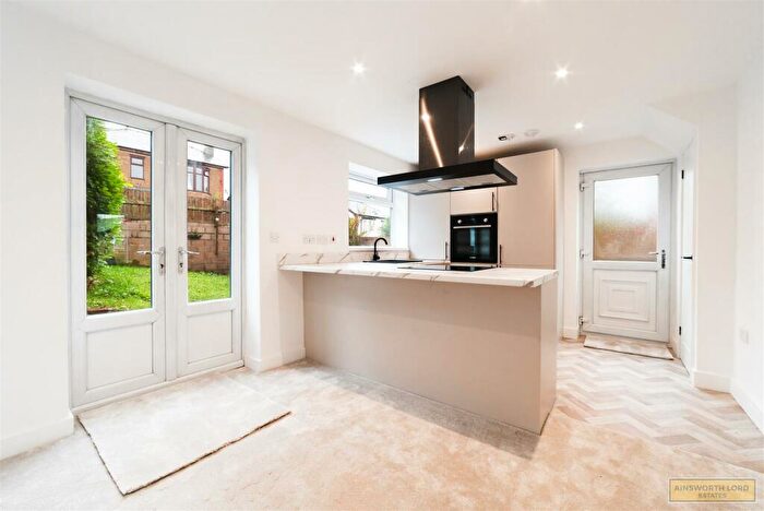 3 Bedroom Detached House To Rent In Bed Detached, Teal Close, Blackburn, BB1