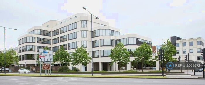 1 Bedroom Flat To Rent In High Street, Slough, SL1