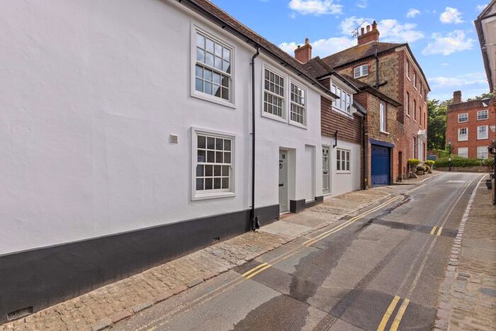 3 Bedroom Detached House For Sale In Sheep Lane, Midhurst, West Sussex, GU29
