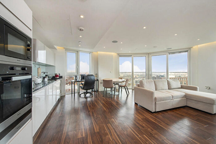 2 Bedroom Flat For Sale In Altitude Point, Alie Street, E1