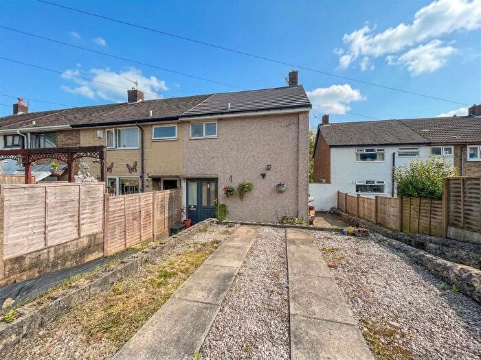 2 Bedroom End Terrace House For Sale In Chatsworth Road, Buxton, SK17