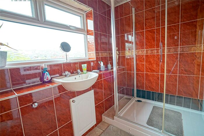 2 Bedroom Flat For Sale In Central Drive, Thurcroft, Rotherham, South Yorkshire, S66