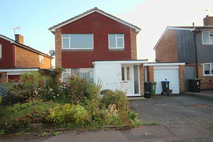 3 Bedroom Detached House To Rent In Home Farm Way, Stoke Poges, SL3