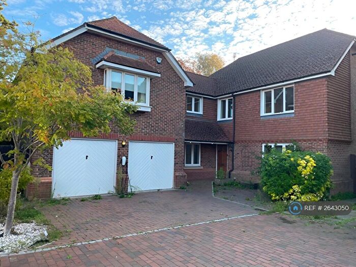 5 Bedroom Detached House To Rent In Willowmead Close, Runcton, Chichester, PO20
