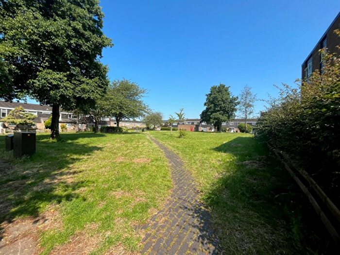 1 Bedroom Flat For Sale In Jardine Court, Jessop Road, Stevenage, SG1
