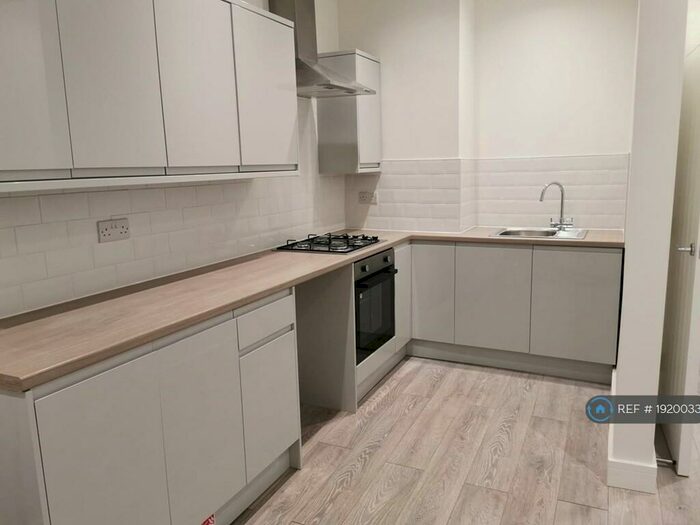 2 Bedroom Flat To Rent In Salisbury Road, Southsea, PO4