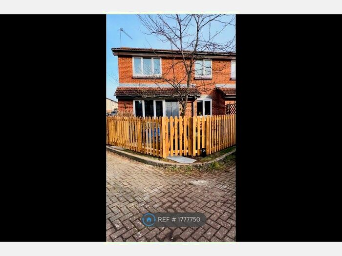 1 Bedroom Semi-Detached House To Rent In Ambleside Way, Egham, TW20