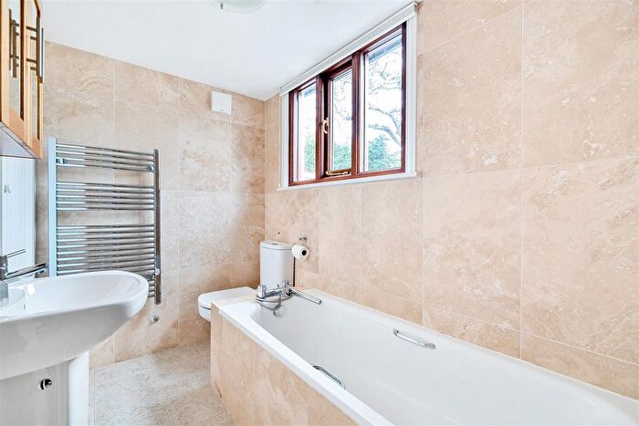 4 Bedroom Detached House For Sale In Bridge, Constantine, TR11