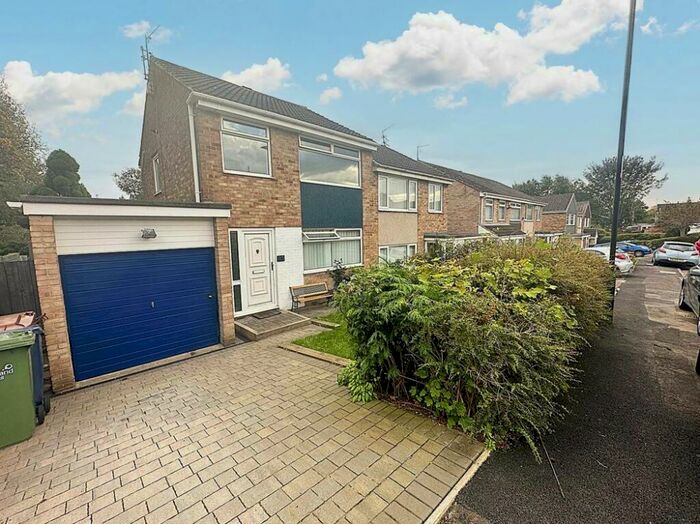 3 Bedroom Semi-Detached House To Rent In Burnhope Road, Washington, Tyne And Wear, NE38