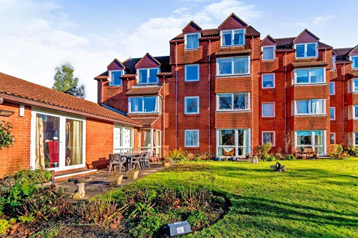 1 Bedroom Retirement Property To Rent In Homespinney House, River View Road, Bitterne Park, Southampton, SO18