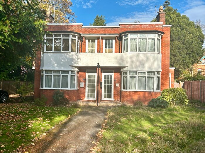 2 Bedroom Flat To Rent In Grove Road, Bournemouth, BH1