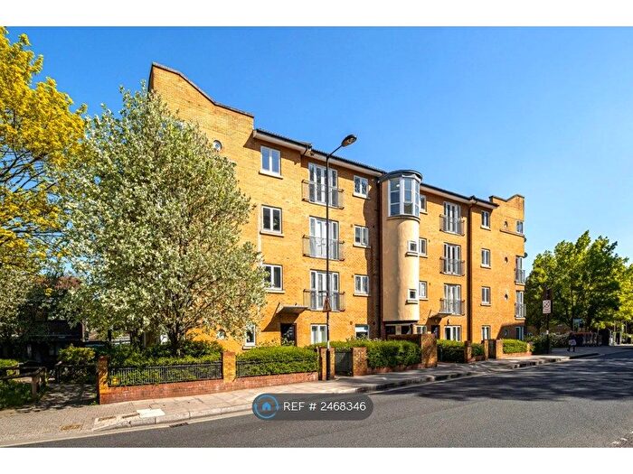 2 Bedroom Flat To Rent In Eastway, London, E9