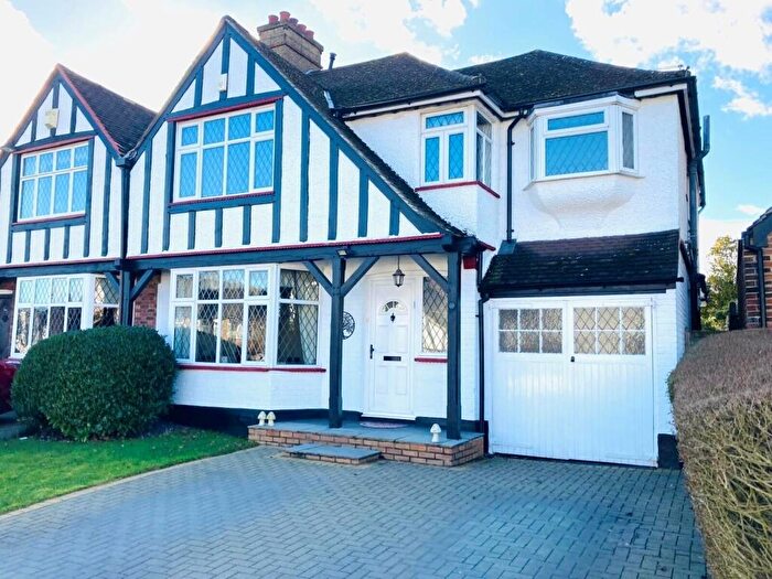 4 Bedroom Semi Detached House For Sale In Parkside Drive, Edgware, HA8