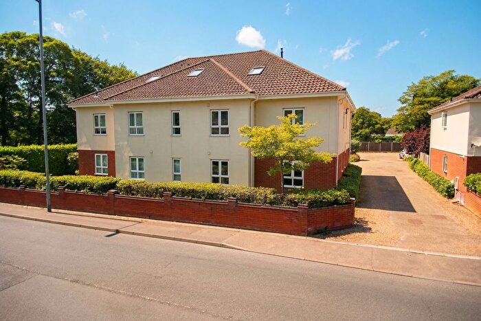 2 Bedroom Flat For Sale In Harvey Lane, Thorpe St Andrew, Norwich, NR7