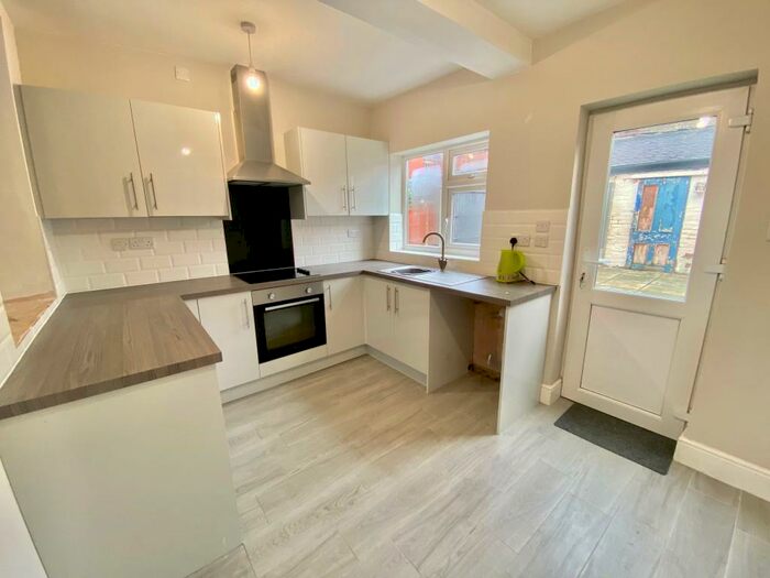 2 Bedroom House To Rent In Albert Street, Ilkeston, DE7