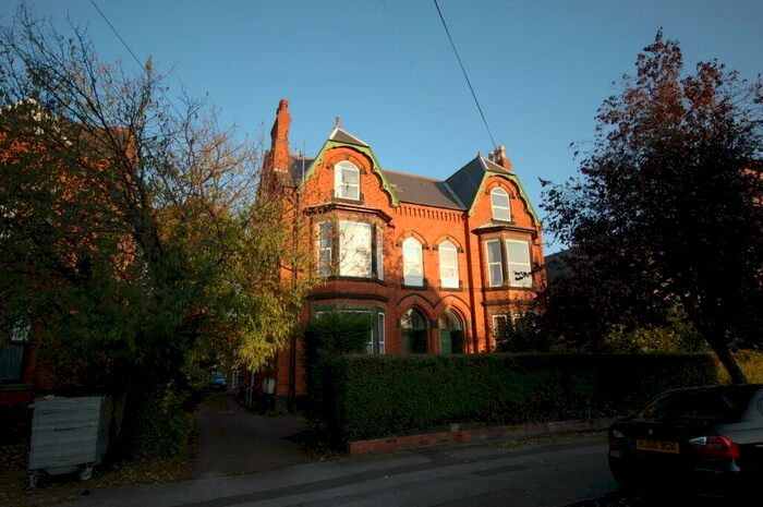 1 Bedroom Apartment To Rent In Musters Road, West Bridgford, Nottingham, Nottinghamshire, NG2