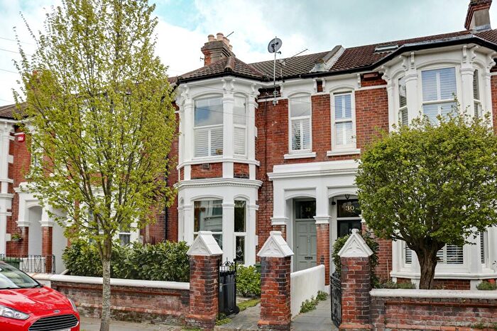 2 Bedroom Apartment For Sale In St Davids Road, Southsea, PO5