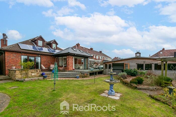 4 Bedroom Detached Bungalow For Sale In Doncaster Road, Harlington, Doncaster, DN5