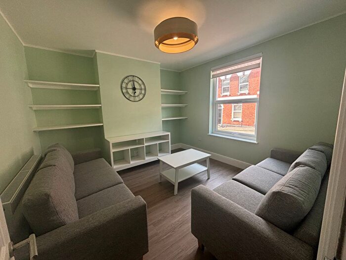 6 Bedroom Terraced House To Rent In Victoria Street, Exeter, EX4