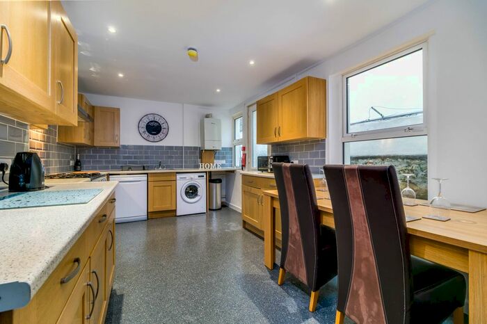 4 Bedroom Property To Rent In Saltash Road, Keyham, Plymouth PL2