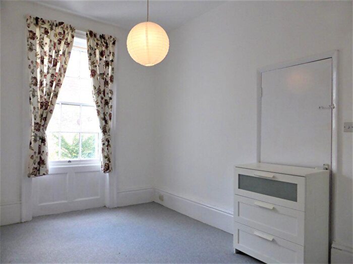 1 Bedroom Flat To Rent In Montpelier Road -, P10