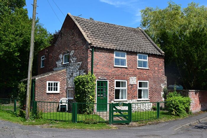 3 Bedroom Cottage To Rent In Pondside, Wootton, DN39