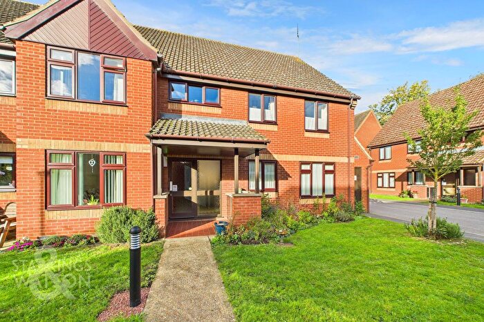 2 Bedroom Property For Sale In Parkside Court, Diss, IP22