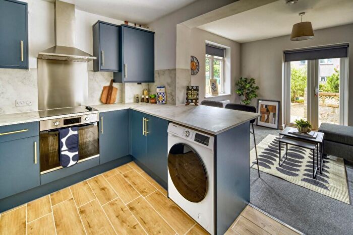 4 Bedroom House To Rent In Doncaster Road, Southmead, Bristol, Bristol, BS10