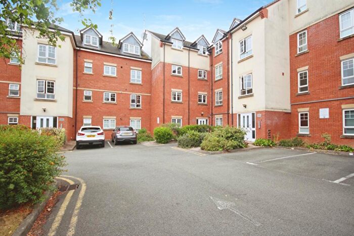 1 Bedroom Apartment For Sale In Turberville Place, Warwick, CV34