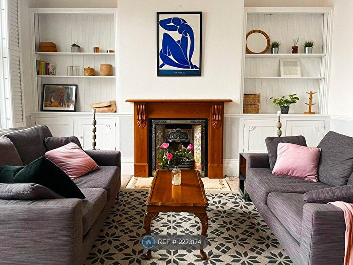 1 Bedroom Flat To Rent In Burrage Road, London, SE18