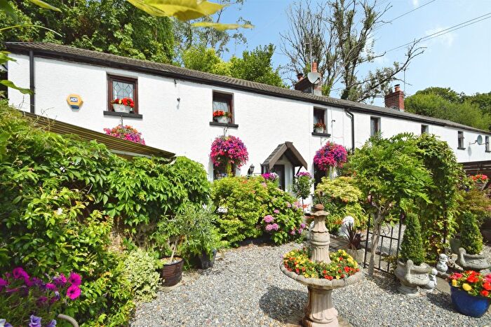 3 Bedroom End Of Terrace House For Sale In Clydach Road, Ynystawe, Swansea, SA6