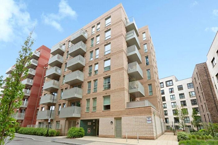 2 Bedroom Flat To Rent In Dukes Road, Walthamstow, E17
