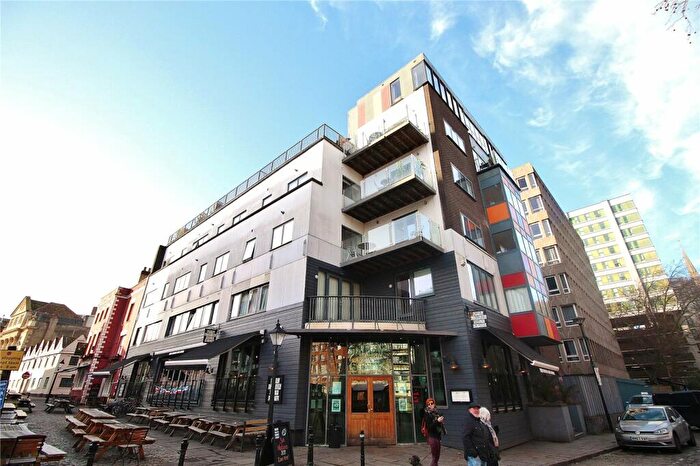 2 Bedroom Apartment To Rent In Riverside House, Welsh Back, Bristol, BS1