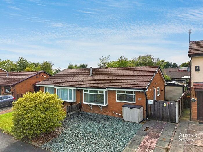 2 Bedroom Semi Detached Bungalow For Sale In Ravenwood, Chadderton, OL9